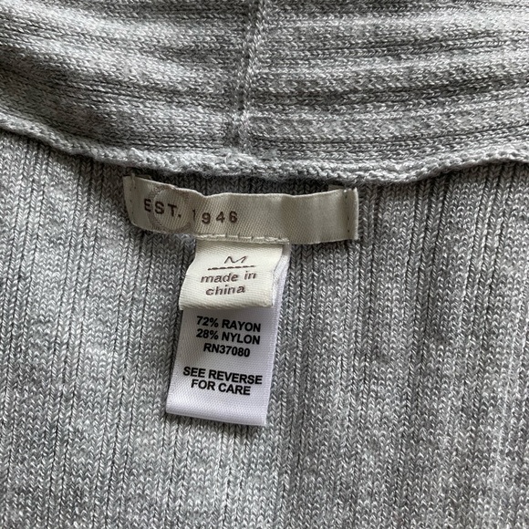 EST 1946 Gray Long Sweater Vest Medium - Picture 3 of 5